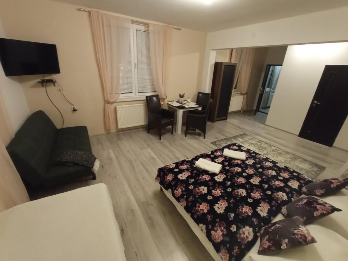 Monato Bed & Breakfast Poprad Exterior photo